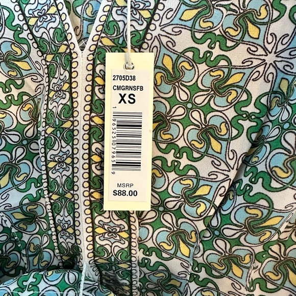 NWT Max Studio V-Neck Short Sleeve Blouse Size XS - Picture 5 of 9